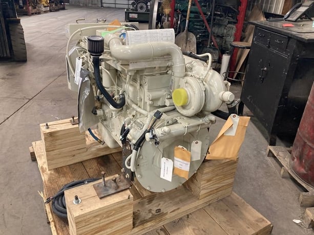 210 HP Cummins #6BT5.9M, Marine Diesel Engine, unused, 2009 - Image 2