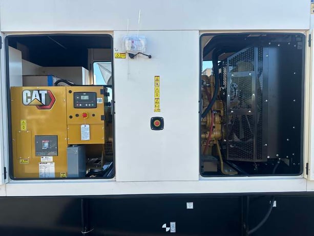 400 KW Caterpillar #D400GC, diesel generator set, 277/480 Volts, 609 HP @ 1800 RPM, C13 engine, EPA Tier 3 - Image 4