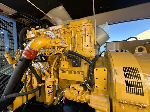 400 KW Caterpillar #D400GC, diesel generator set, 277/480 Volts, 609 HP @ 1800 RPM, C13 engine, EPA Tier 3 - Image 7