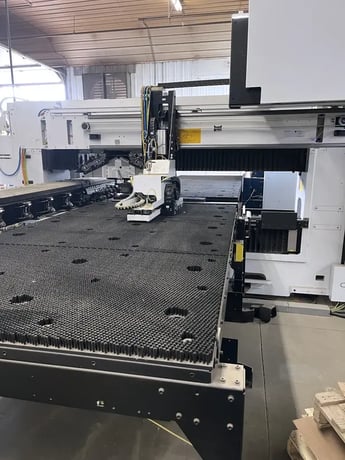 18 Ton, Trumpf #TruPunch-1000-S19, CNC turret punch, 20 station, 120" x61" tbl, TouchPoint Control, 2024 - Image 3