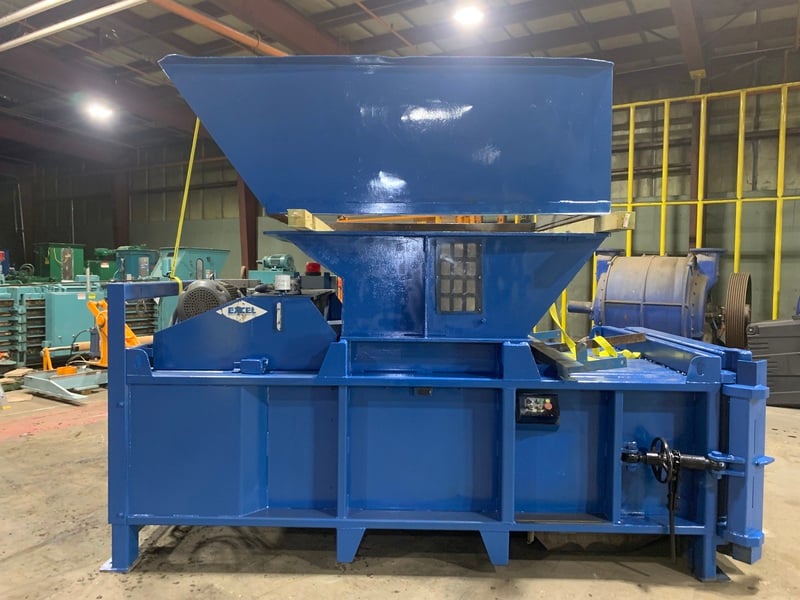 Excel #EX-60, horizontal closed door baler, 20 HP, (2) 6" cylinders, 54" W x 35" L feed opening - Image 4