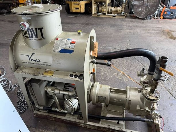 200 CFM, Dekker #VMX0303KA1-01, vacuum pump, 15 HP, 2003 - Image 1