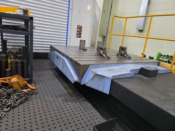 5.1" Daewoo Doosan #DBC-130II, CNC table type horizontal boring mill, Fanuc 31i-A, 63" x63" tbl., 118.9" X - Image 1