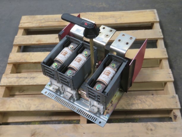 800 Amp. ABB, OES800L12, Fusible Disconnect Switch, 3 Pole, 600 Volts - Image 1