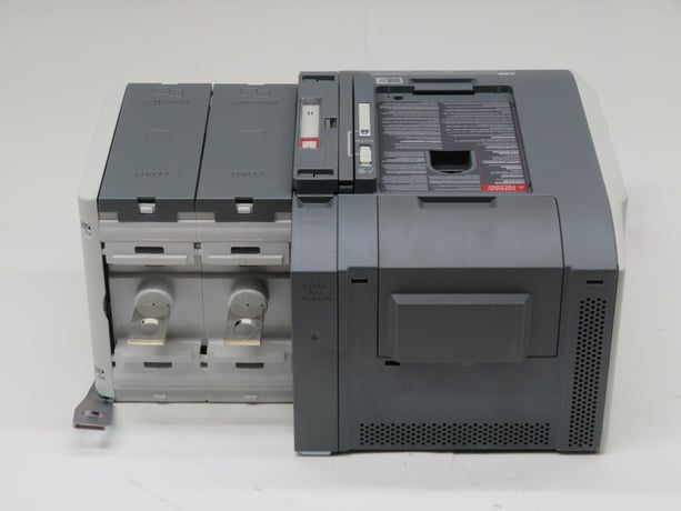 400 Amp. ABB OXA400U2X3QB-ZE, automatic transfer switch, 3-Pole, 600 Volts, NEMA 3R - Image 4