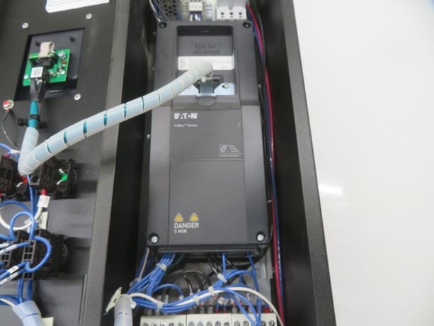 3 HP Eaton, HMX01131NAM1, Variable Frequency Drive, 208 Volts Input, 11 Amps Output - Image 5