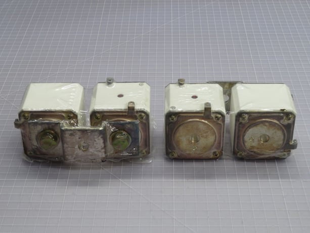 Ferraz Shawmut #N300737, Lot Of 2, Ferraz Shawmut N300737 Plug Fuses - Image 3