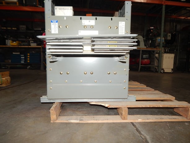 Square D #AF2330GETBMB, Electrical Panel Board, 600 VAC Voltage, 3000 A Current - Image 3