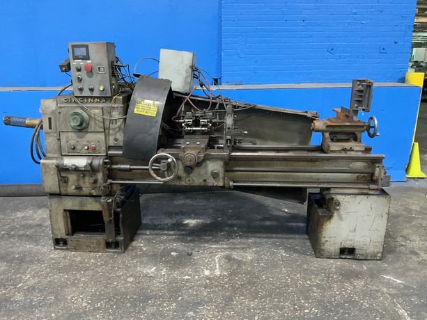 15" x 71" Cincinnati, Engine Lathe, 5 HP, 6.5" 3-Jaw Chuck, 1" Bore, 440 V. - Image 5