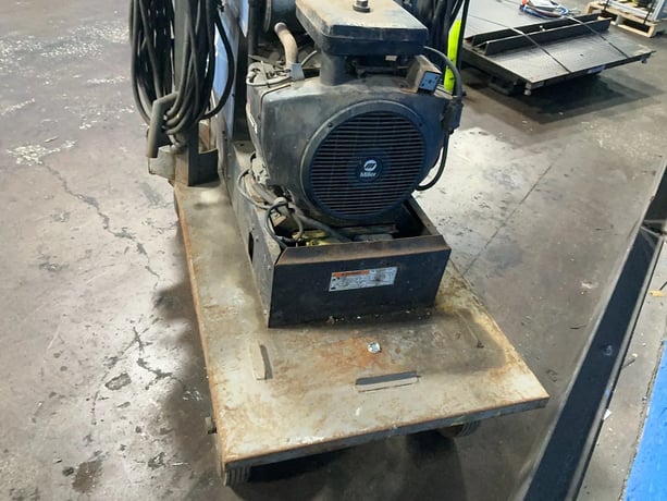 Miller #Bobcat-225G-Plus, Engine Driven Welder/Generator, 8.5 KW, Onan P216G Engine, 6,993 hours - Image 10