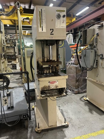 Greenerd #HPB-10, Reconditioned Hydraulic Press, 8" stroke, 14" daylight, S/N 95T4921, STK# 1496 - Image 1