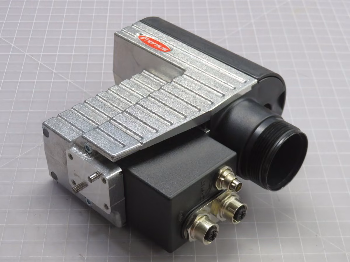 Fronius #4036319, Robotic Wire Drive, CMT Welding Process, Water-Cooled Compatible - Image 2