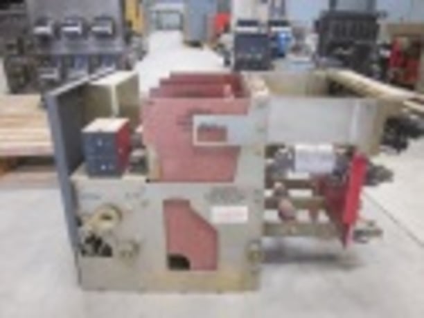800 Amps, Eaton, DSL-206, electrically operated, drawout, #AB3327 - Image 4