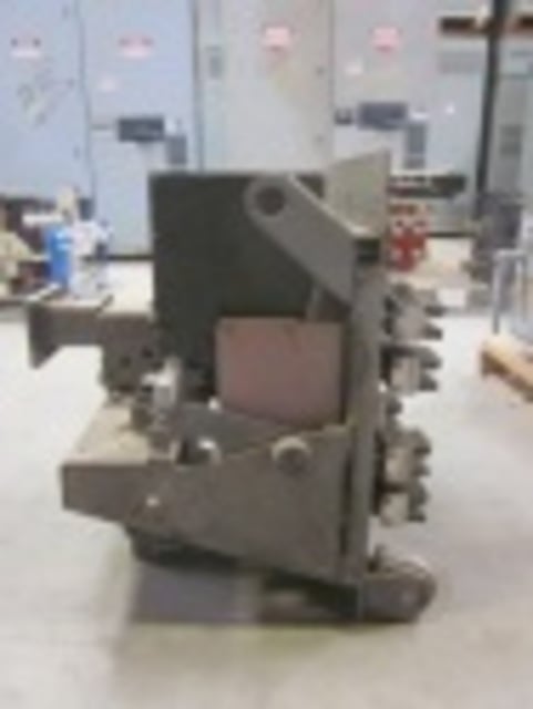 3000 Amps, Eaton, DB-75, electrically operated, drawout, #AB3463 - Image 5
