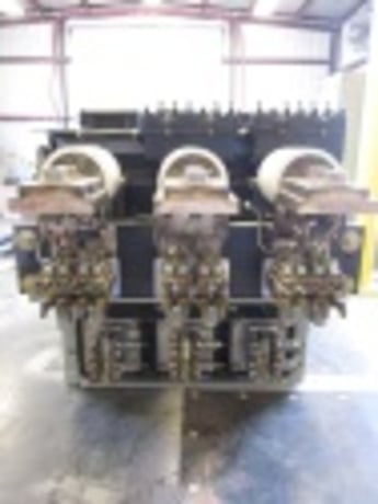 1600 Amps, General Electric, AKRU-9D-50, electrically operated, drawout, #AB4563 - Image 6