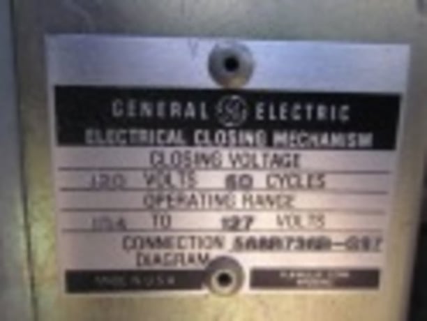5000 Amps, General Electric, AKR-9D-125, electrically operated, drawout, #AB4573 - Image 1