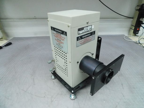 Newport #67001, UV Light Source, 75W Lamp, F/1.5 Condenser, 185-400 nm Range, 120 VAC - Image 1