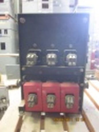 600 Amps, Eaton, DB-25, manually operated, drawout, #AB0396 - Image 4