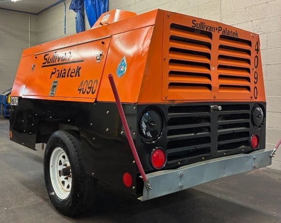 210 cfm, 100/150 psig, Sullivan Palatek #D210PHDZ, Diesel Portable Air Compressor, 676 hours - Image 1