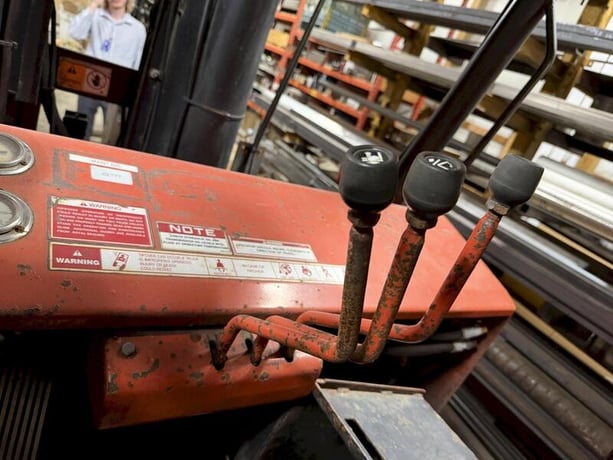 40000 lb. Royal #T400-C, forklift, 140" fork height, 72" fork length - Image 3