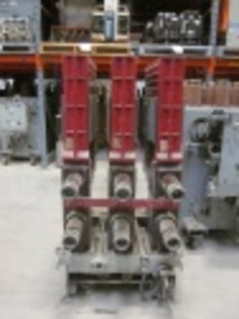 2000 Amps, Eaton, 150DH-P500, electrically operated, drawout, #AB0991 - Image 3