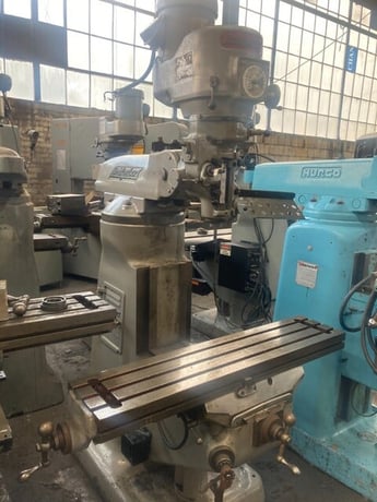 Bridgeport, Vertical Milling Machine, 42" table, variable speed, 3PH - Image 2