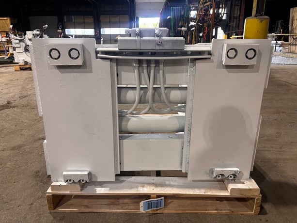 Cascade #50DCFS12A, Class III Bale Clamp Forklift Attachment - Image 4