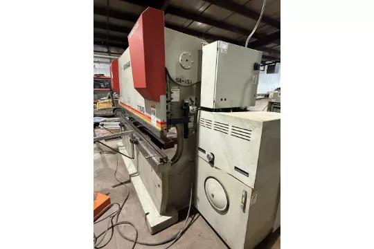 175 Ton, Accurpress #717510, CNC Hydraulic Press Brake, 120" bed length, 100" between frames, 8" ram stroke - Image 4