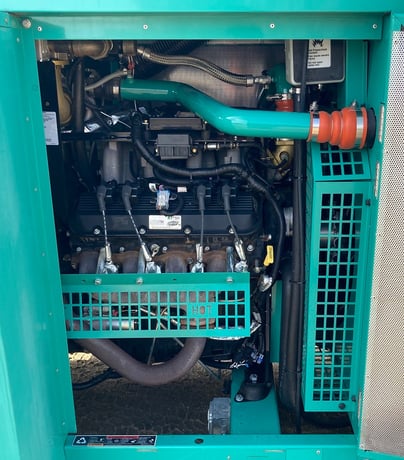 150 kW Onan / GM #GGLB, Natural Gas or Propane Generator, 120/240 Volts - Image 2