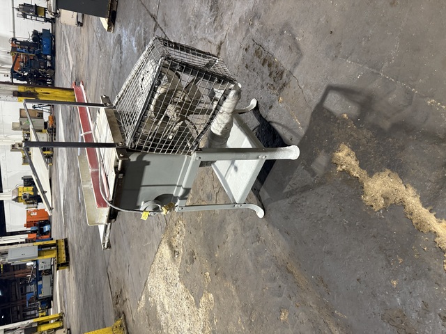 Delta Table Saw, 15x22 table, 1 HP - Image 3
