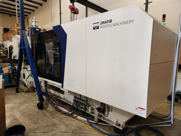 506 Ton, 59.68 oz., Haitian #ZEII-4500/3350(B), electric injection molding machine, 80mm screw diameter, 2021 - Image 2
