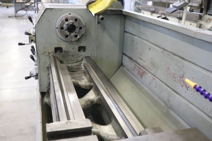 17" x 72" Seiki #XL, gap bed engine lathe, inch/metric threading, 7.5 HP, coolant system, chuck guard - Image 6