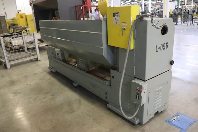 17" x 72" Seiki #XL, gap bed engine lathe, inch/metric threading, 7.5 HP, coolant system, chuck guard - Image 9