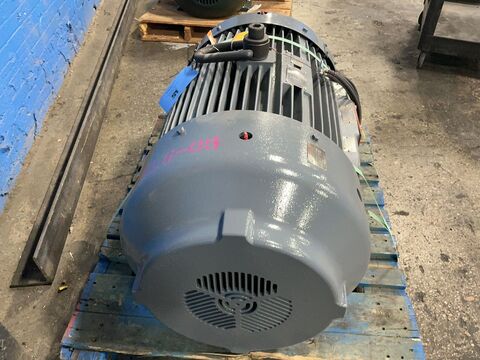200 HP 3572 RPM Teco Westinghouse #AEHH8B-069, AC Gear Motor, Frame 447TS, IP56, 460 Volts, 3 phase - Image 5