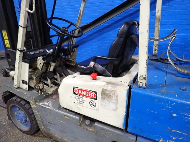 4,435 lb. YW #C-50, Propane Forklift, 42" x 4" Forks, 192" Mast Height, 6,590 Hours - Image 4