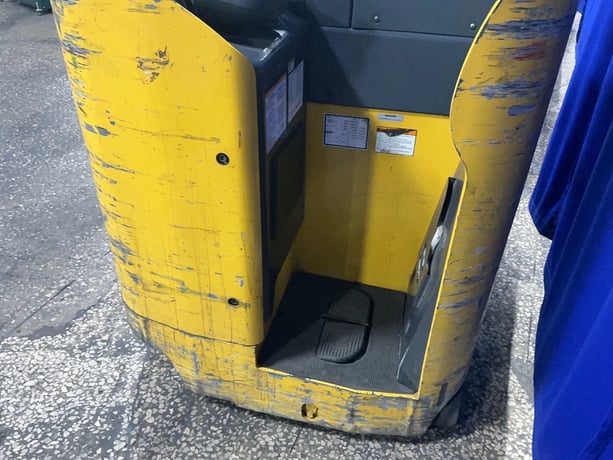 4,500 lb. Komatsu #FR23K-3, Electric Stand-Up Forklift, 36 V., 210" Max Height, 921 Hours - Image 5