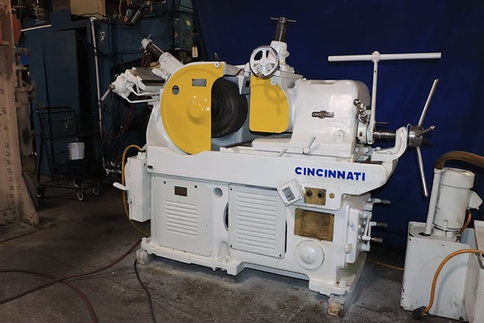Cincinnati No. 2 Mdl. EA, centerless grinder, 1/16"-3-1/2" diameter capacity, 20" grinding wheel, 15 HP - Image 3