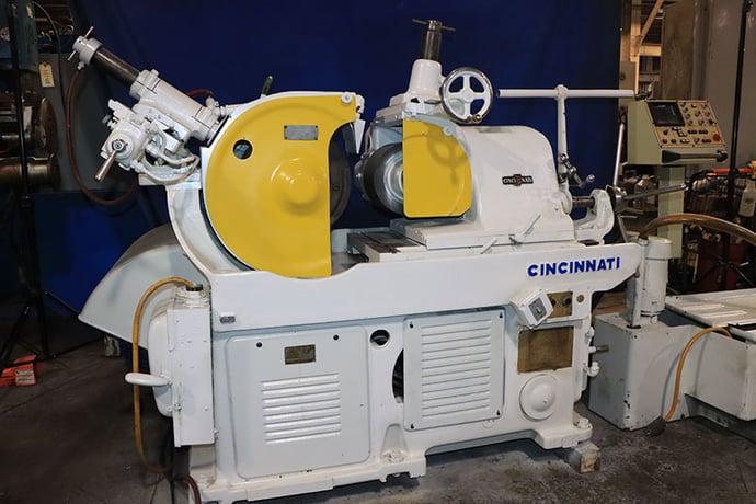 Cincinnati No. 2 Mdl. EA, centerless grinder, 1/16"-3-1/2" diameter capacity, 20" grinding wheel, 15 HP - Image 4
