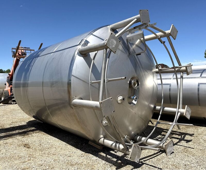 11500 gallon DCI, Stainless Steel jacketed tank, dished top & bottom, 11' diameter x 17' T/T, 22' 6" OAH, 150 - Image 7