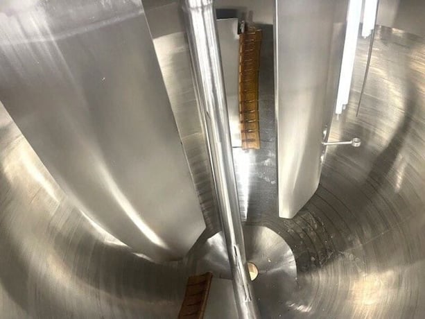 200 gallon Lee Industries #200RA, jacketed mix kettle w/ scrape agitation, 100 psi @ 338&deg;F jacket, sanitary - Image 5