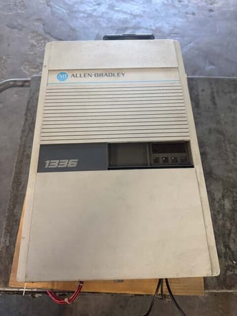 Allen-Bradley 1336-B005-EAD-L3-S1 AC Drive 01594 - Image 1