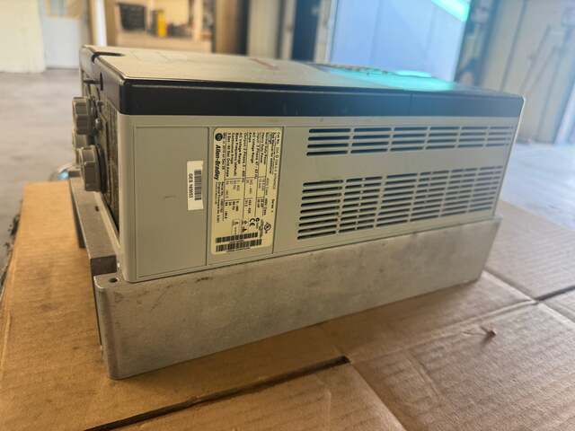 Allen-Bradley 20AD034A0AYNANC0 Variable Frequency Drive 480V AC 3-Phase 01542 - Image 5