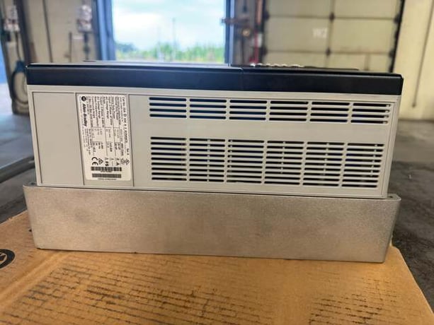 25 HP Allen-Bradley #20AD034A3AYNANC0, PowerFlex 70, AC Drive, 480 Volts, 3 phase - Image 4