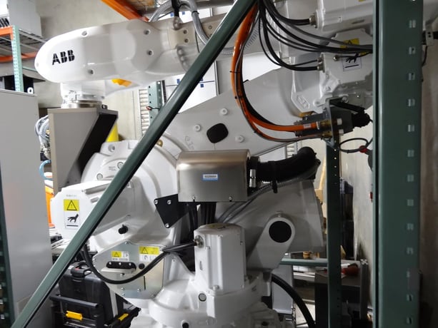ABB, IRB 6640-185/2.55, 6-Axis Clean Room Industrial Robot, 185 Kg payload, 100-3/8" reach, IRC5 Control, 2014 - Image 3