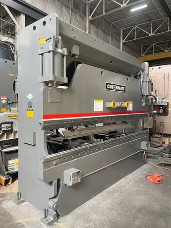 135 Ton, Cincinnati #135CB, CNC Hydraulic Press Brake, 144" bed & ram length, 126.75" between housings, 8" - Image 1