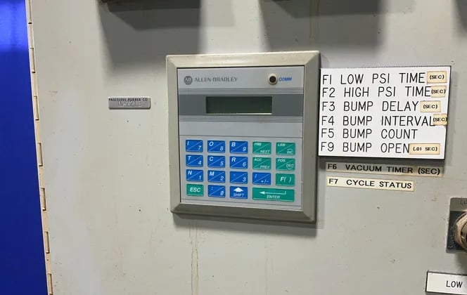220 Ton, TMP, Four-Post Hydraulic Press, 16" x 16" x 18", 10 HP, 2500 psi, 1993 - Image 4