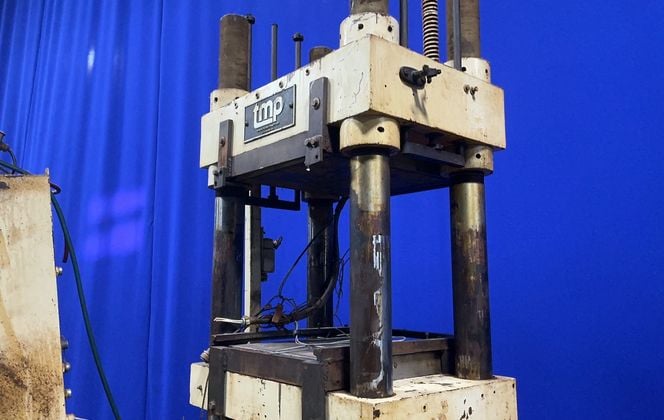 220 Ton, TMP, Four-Post Hydraulic Press, 16" x 16" x 18", 10 HP, 2500 psi, 1993 - Image 7