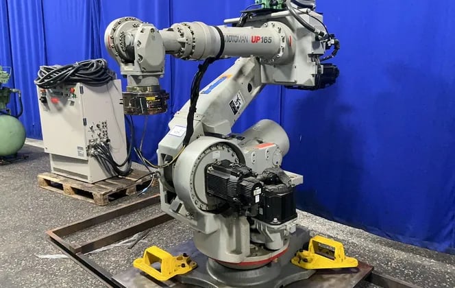 Motoman, UP165, Industrial Robot, YR-UP165-A05, ERCR-UP165-RB10 Controller, 3/50-60/480 V., 2002 - Image 1
