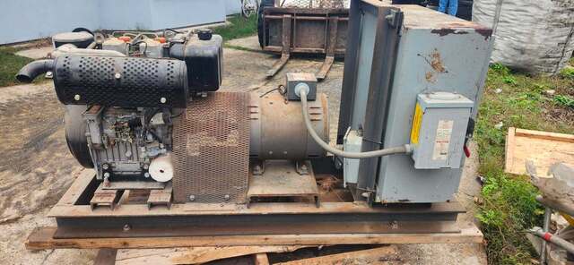 30" Ohio Magnetics, Electromagnetic Scrap Magnet, 230 VDC, 75% duty cycle, diesel generator, 2006 - Image 4