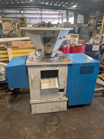 Applied Recovery Systems, Axis Crusher/Shredder, 1 ton/hr, 71 RPM rotor, discharge conveyor, 2023 - Image 1
